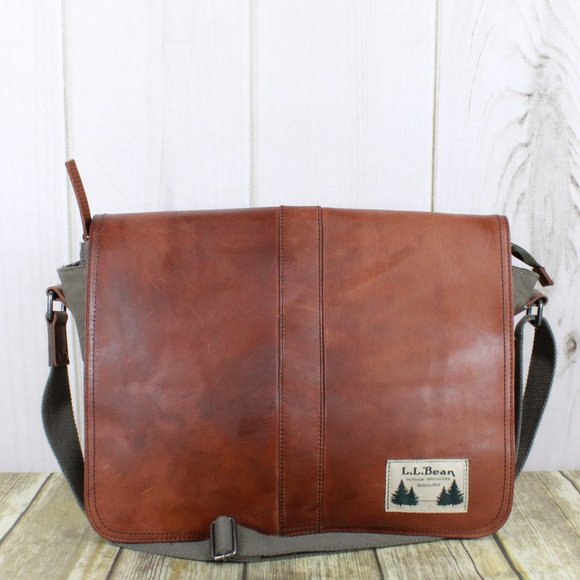 Other - LL BEAN Crossbody Flap Messenger Commuter Bag